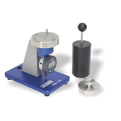 Medidor digital de profundidade de fundo CanNeed-BDG-100 com indicador Mitutoyo de 0.01 mm medindo uma lata de bebida