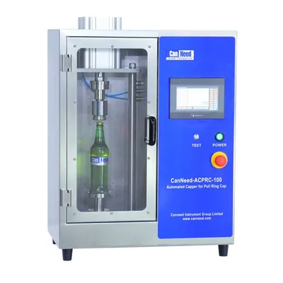 Tampadora automática CanNeed-ACPRC-100 para tampas pull-ring em garrafas de vidro, em ambiente de laboratório