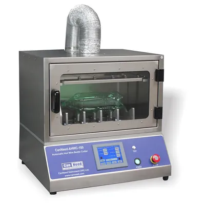 Cortador automático de garrafas por fio quente AHWC-100 cortando uma garrafa PET (200‑3000 ml) para análise de peso por seção